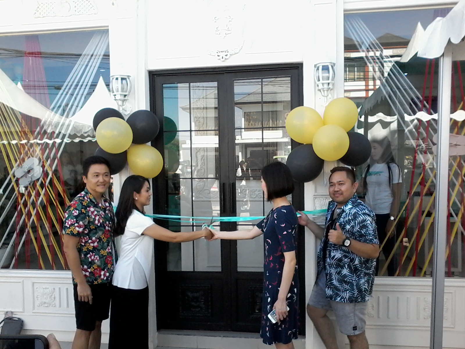 Sisi Unik Pelanggan Popits : Popits Indonesia hadir di Jalan Teuku Umar Barat Marlboro no.168X.Denpasar Bali