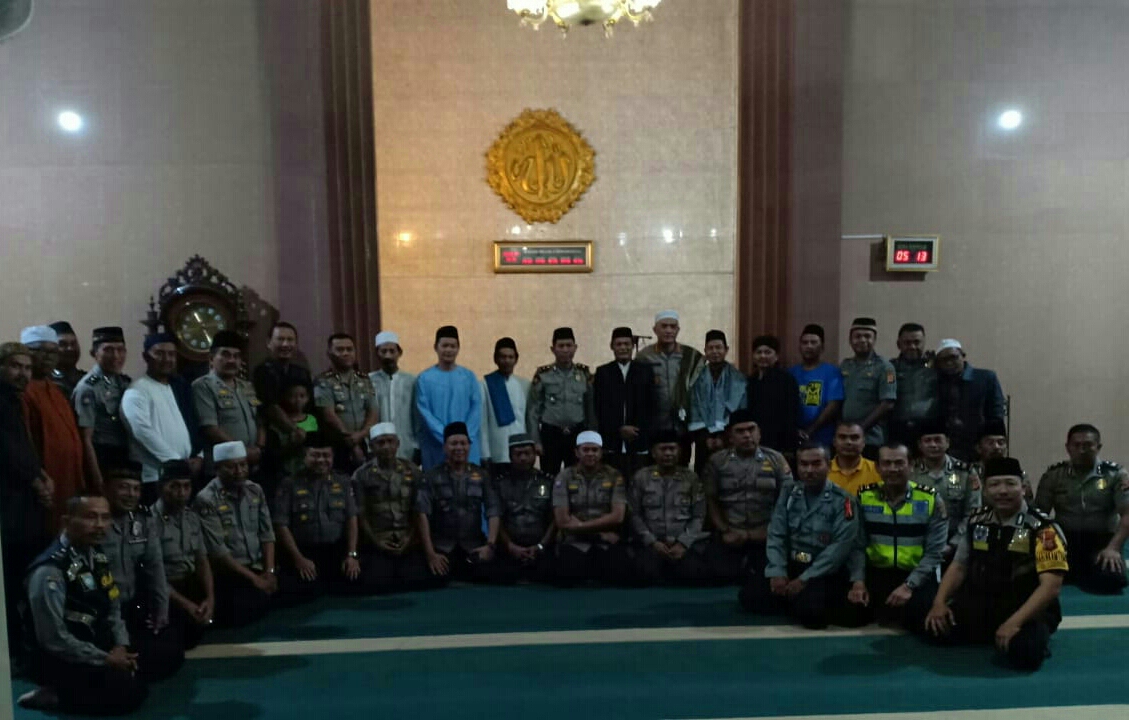 Dir Binmas Polda Jabar : “Ulama dan Umaro serta Seluruh Komponen Masyarakat Harus Bersatu”