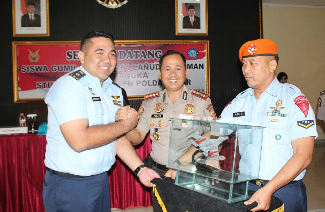 62 Siswa Gumil Skadik 201 Lanud Sulaiman Bandung Adakan Study Banding ke SPN Polda Jabar