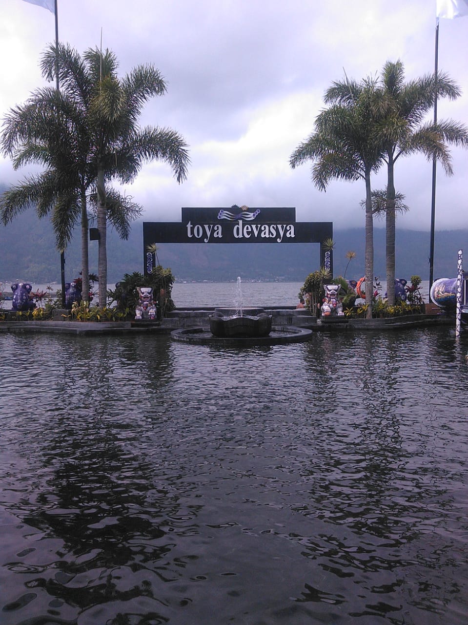 HUT ke-17 Toya Devasya : Manjakan wisatawan, hadirkan wahana ” Water Sport”di Danau Batur