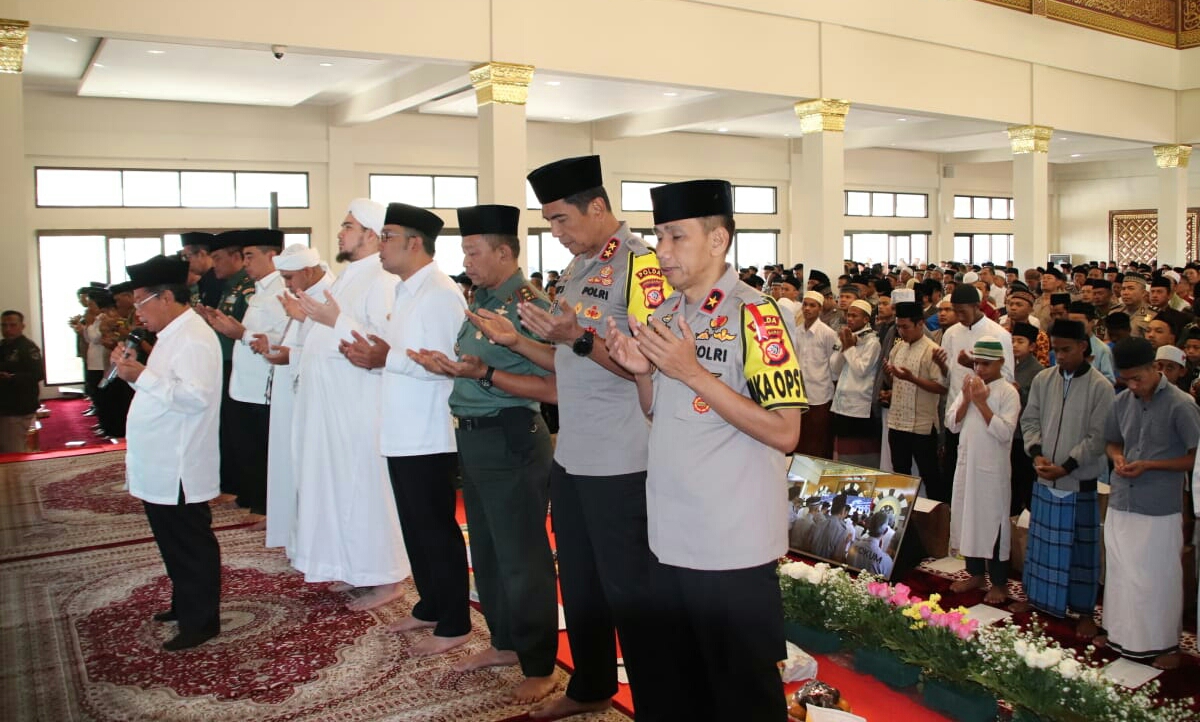 Puncak Perayaan HUT Bhayangkara ke 73 Tahun 2019 Polda Jabar Gelar Tabligh Akbar dan lstighosah