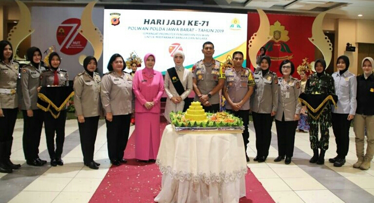 Kapolda Jabar Hadiri Syukuran Hari Jadi ke 71 Polwan Tahun 2019 Tingkat Polda Jawa Barat