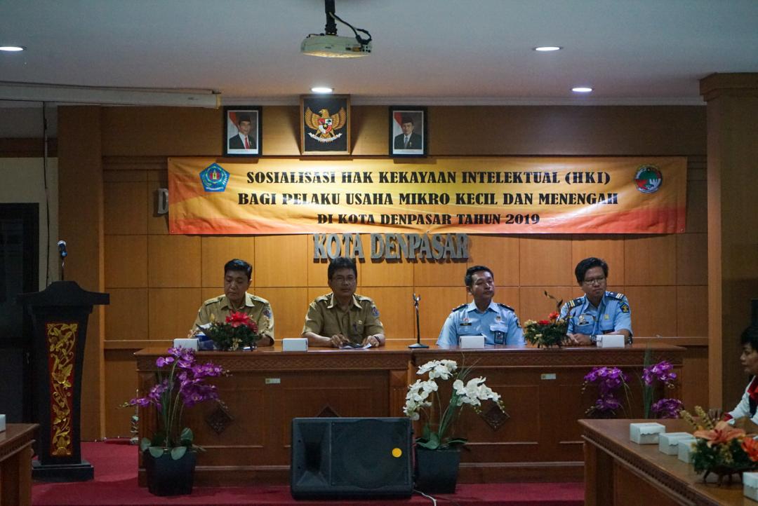 Berikan Perlindungan Produk, Diskop UMKM Kota Denpasar Gelar Sosialisasi HKI