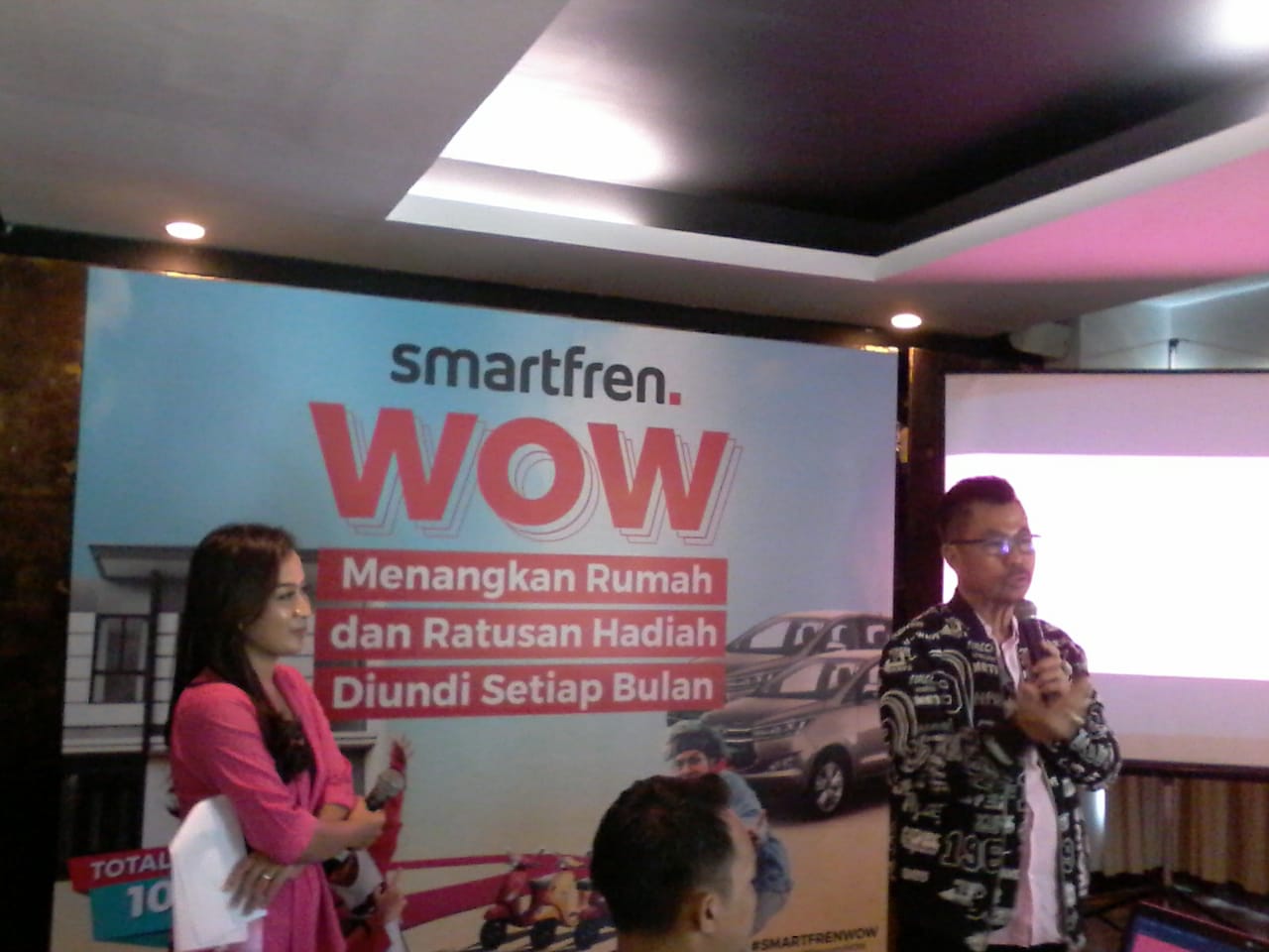 WOW Smartfren “Raih Mimpi Semudah Aktlvasl”
