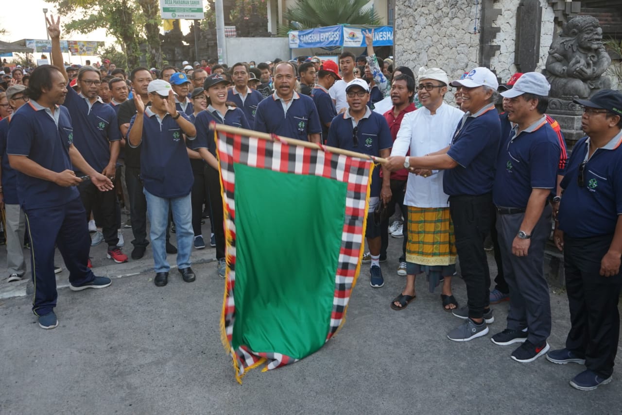 Jaya Negara Lepas Jalan Santai Gebyar LPD Sanur