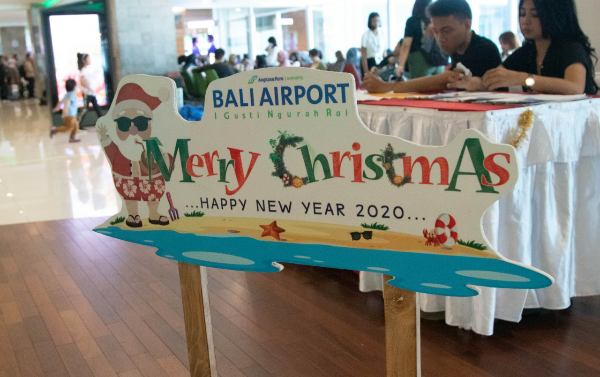 Semarakkan Suasana Natal, Bali Airport Hadirkan Christmas at the Beach 
