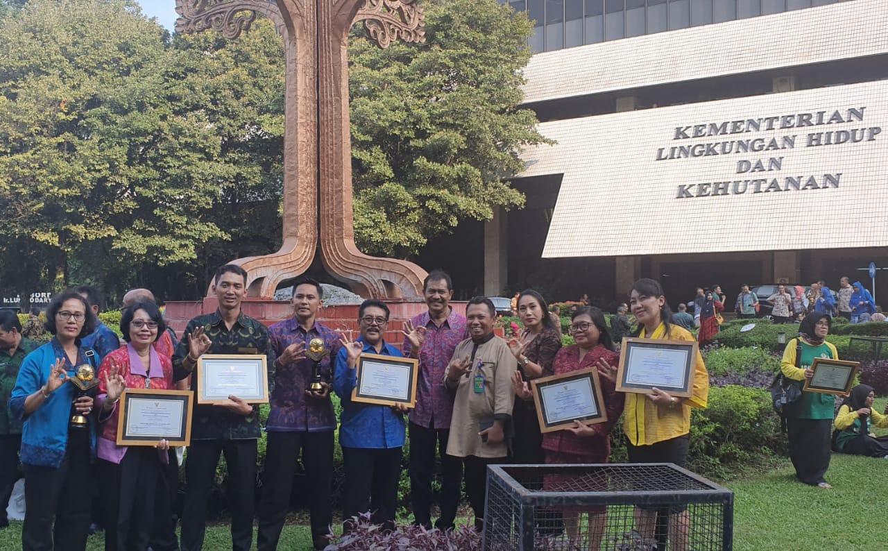 Lima Sekolah di Denpasar Raih Penghargaan Nasional Bidang Lingkungan, Dua Sekolah Raih Adiwiyata Nasional, Tiga Sekolah Raih Adiwiyata Mandiri