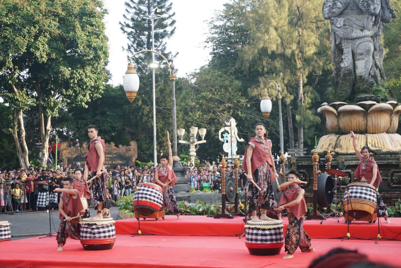 Dentuman Drum Jigu Buka Gelaran Denpasar Festival ke-12
