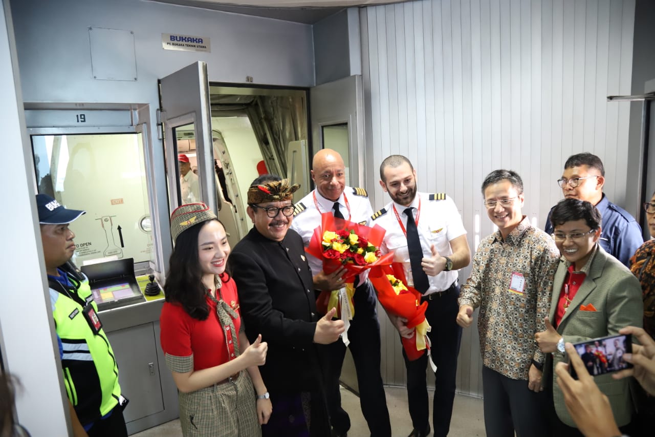 Bandara I Gusti Ngurah Rai Sambut Inaugural Flight VietJet Air Rute Hanoi – Bali vv