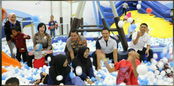 Peringati HPN ’20 , Polres dan Dandim 0508  Ramaikan Bersama anak yatim piatu dari Yayasan Bina Mandiri 