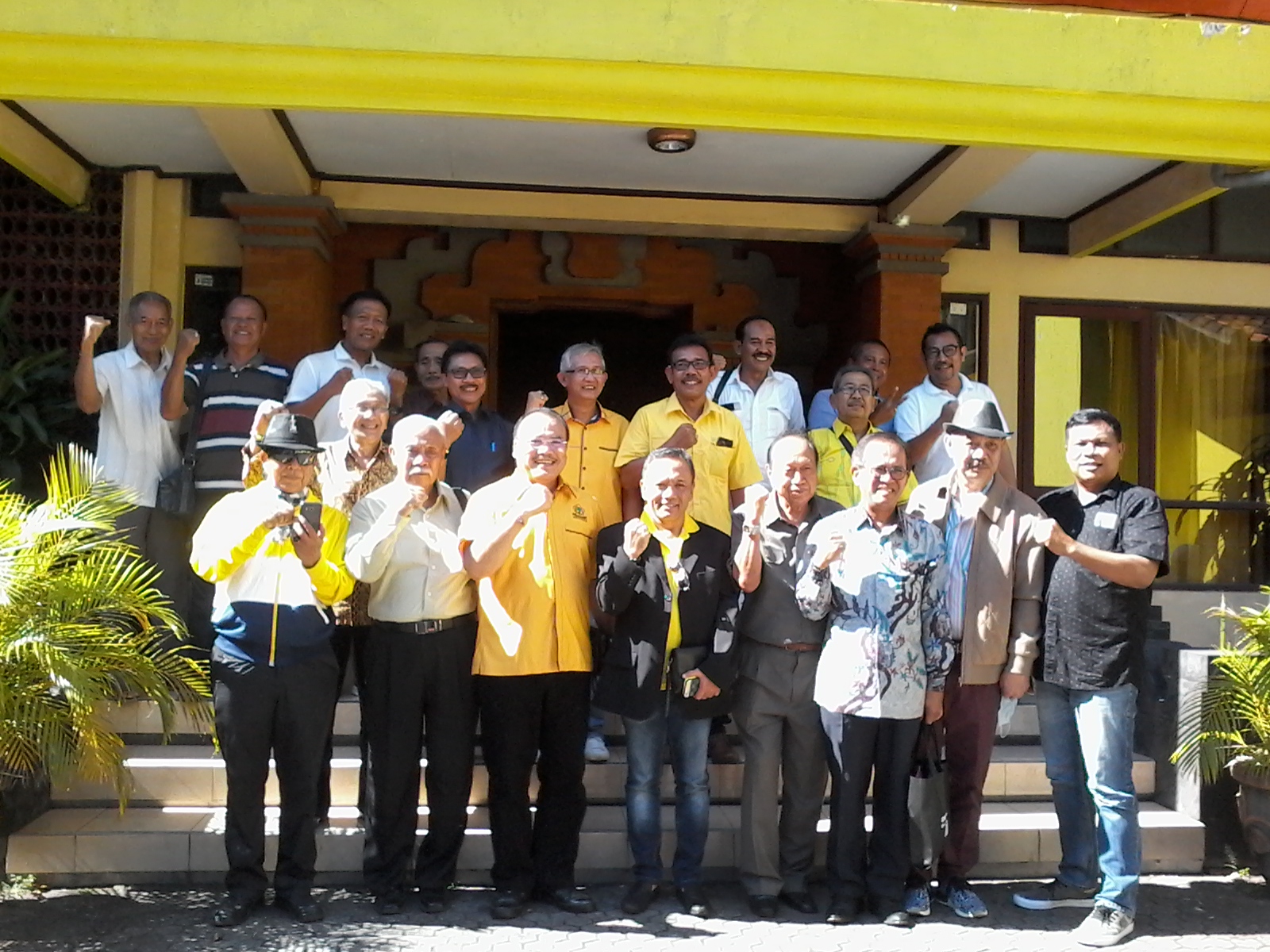 Perkokoh akar Beringin : Sugawa Korry  bentuk Dewan Pertimbangan dari Sesepuh Golkar Bali 