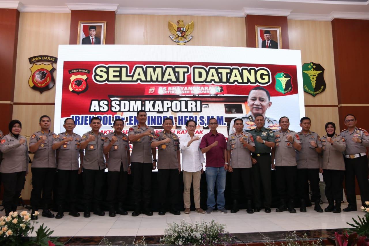 Rakernis SDM Polri Tahun 2020 Adakan Bhakti Sosial Operasi Katarak di RS Sartika Asih Bandung