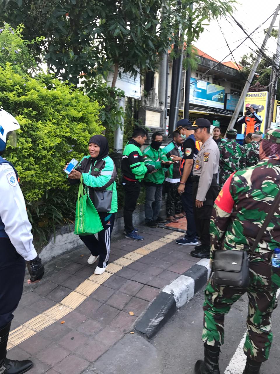 Cegah Penyebaran Covid 19, Pemkot Denpasar Sasar Pengemudi Ojol.