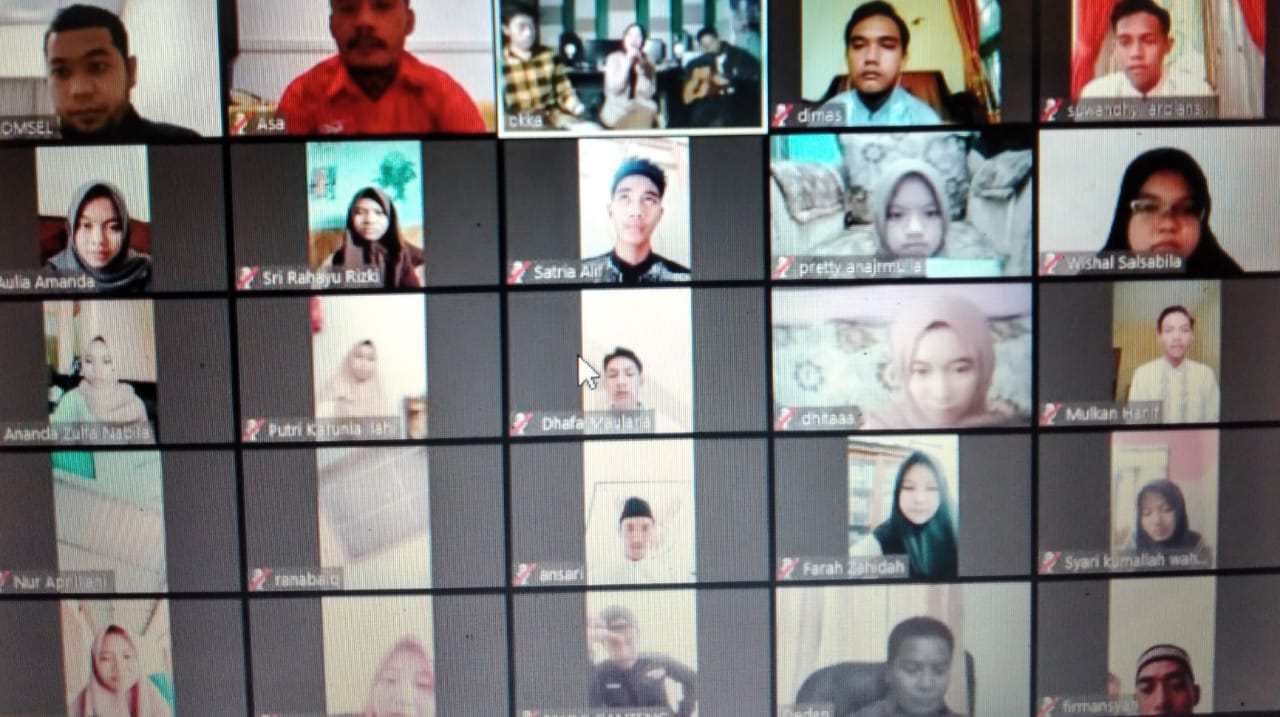 Telkomsel bersama SMAN 2 Sumbawa menggelar Pondok Ramadhan berbasis Virtual