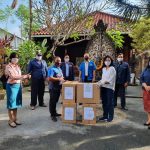 Dekranasda Denpasar Distribusikan Masker Bantuan Dekranasda Bali Bersama Karang Taruna