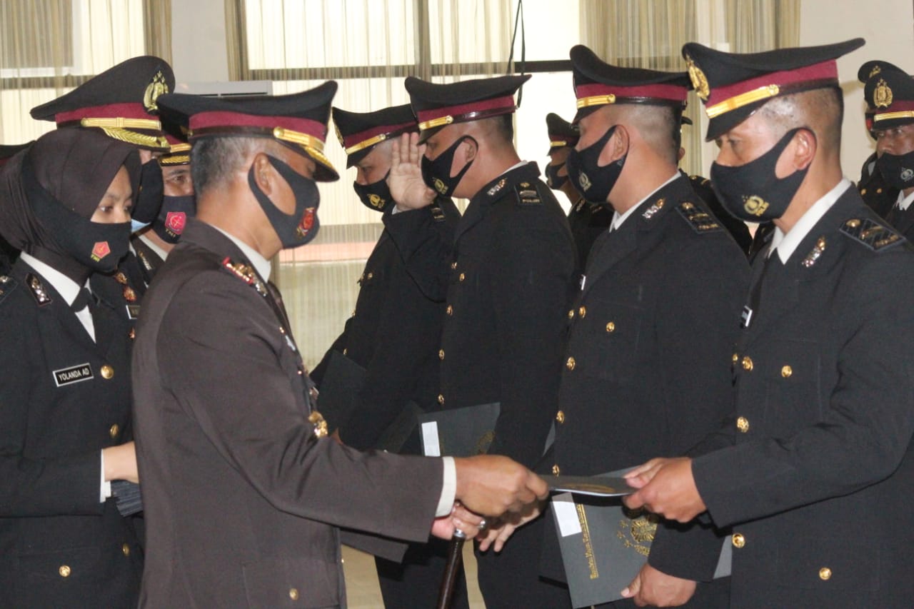 Kalemdiklat Polri Lantik 2.923 Perwira Pendidikan Alih Golongan Tahun 2020 Secara Virtual Seluruh Indonesia