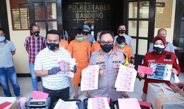 Empat Pelaku Pemalsuan Uang Diamankan Polrestabes Bandung