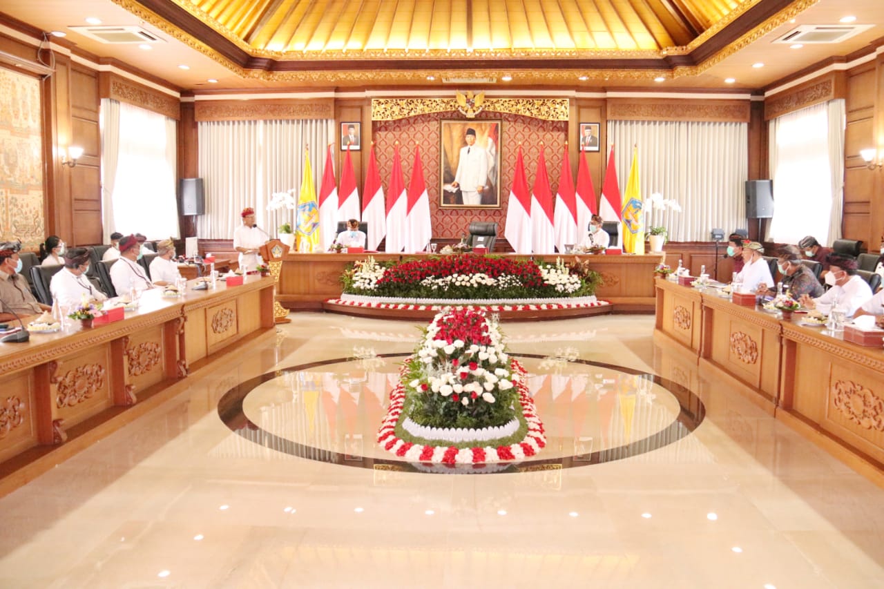 Gubernur Bali selaku Ketua Tim Pengendali Inflasi Daerah(TPID) : Seluruh Kepala Daerah Kab/Kota berkreasi bangkitkan ekonomi dan wajib memiliki Neraca Pangan