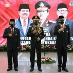 Kapolri Berikan Bintang Bhayangkara Utama Kepada Menpan RB dan Menteri ATR/BPN