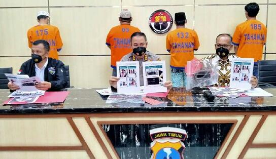 Polisi Tangkap Empat Orang Yang Mengancam Akan Menggorok Mahfud MD