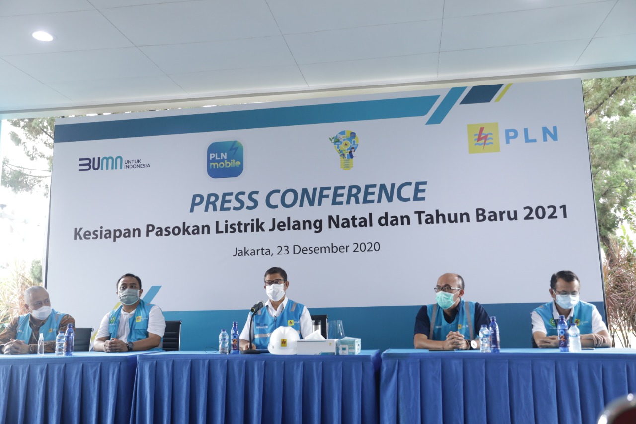 PLN Pastikan Keandalan Pasokan Listrik Jelang Nataru  PLN Siagakan 40 Ribu Personil Jaga Keandalan Pasokan Listrik Jelang Natal dan Tahun Baru 2021