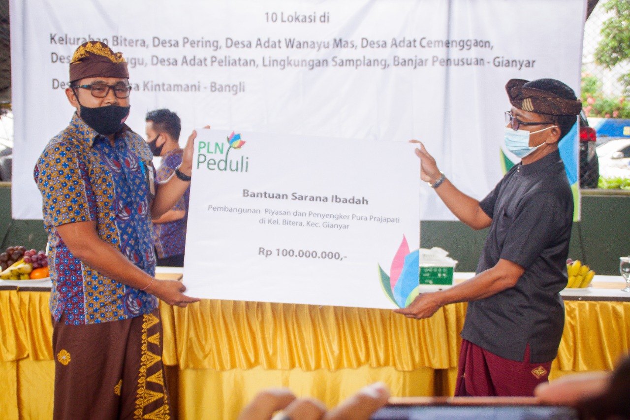 PLN Serahkan Bantuan CSR/ TJSL 1,1 Milyar Rupiah Untuk Pembangunan Masyarakat Bali