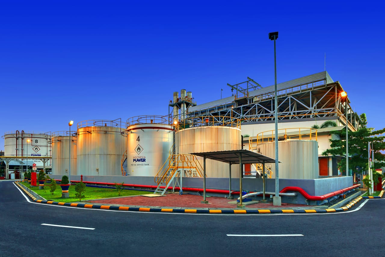 Dorong Penggunaan Gas Bumi, PLN GG – DEB Teken MoU Pengembangan LNG Terminal Bali