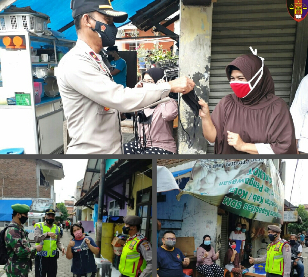 Polsek Kiaracondong Bagikan 1300 Pcs Masker di Pasar Cicaheum Kota Bandung