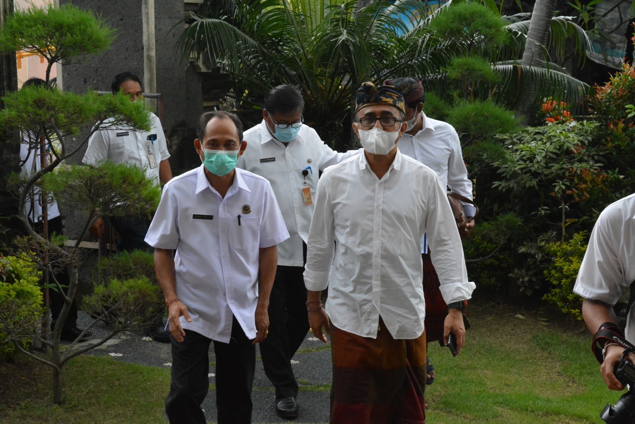 Percepat Pelayanan Kepada Masyarakat, Jaya Negara Kunjungan Ke Desa/Kelurahan Se Kota Denpasar.