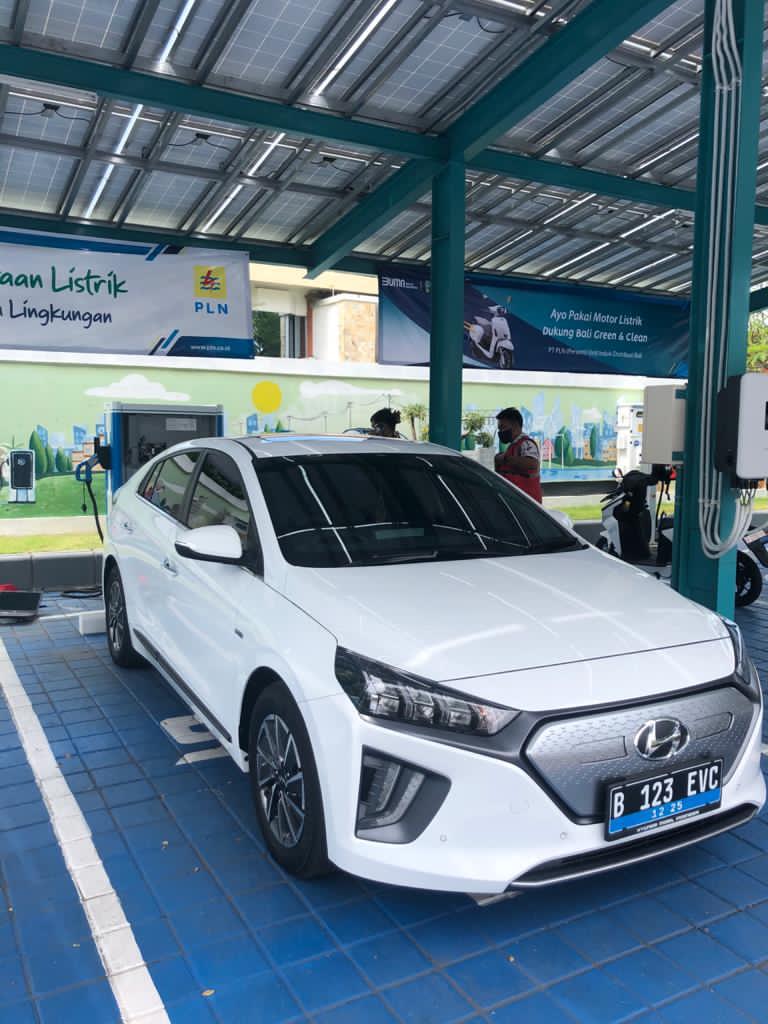 Dukungan PLN pada Penerapan KBLBB  Dengan Inovasi Charge.In,