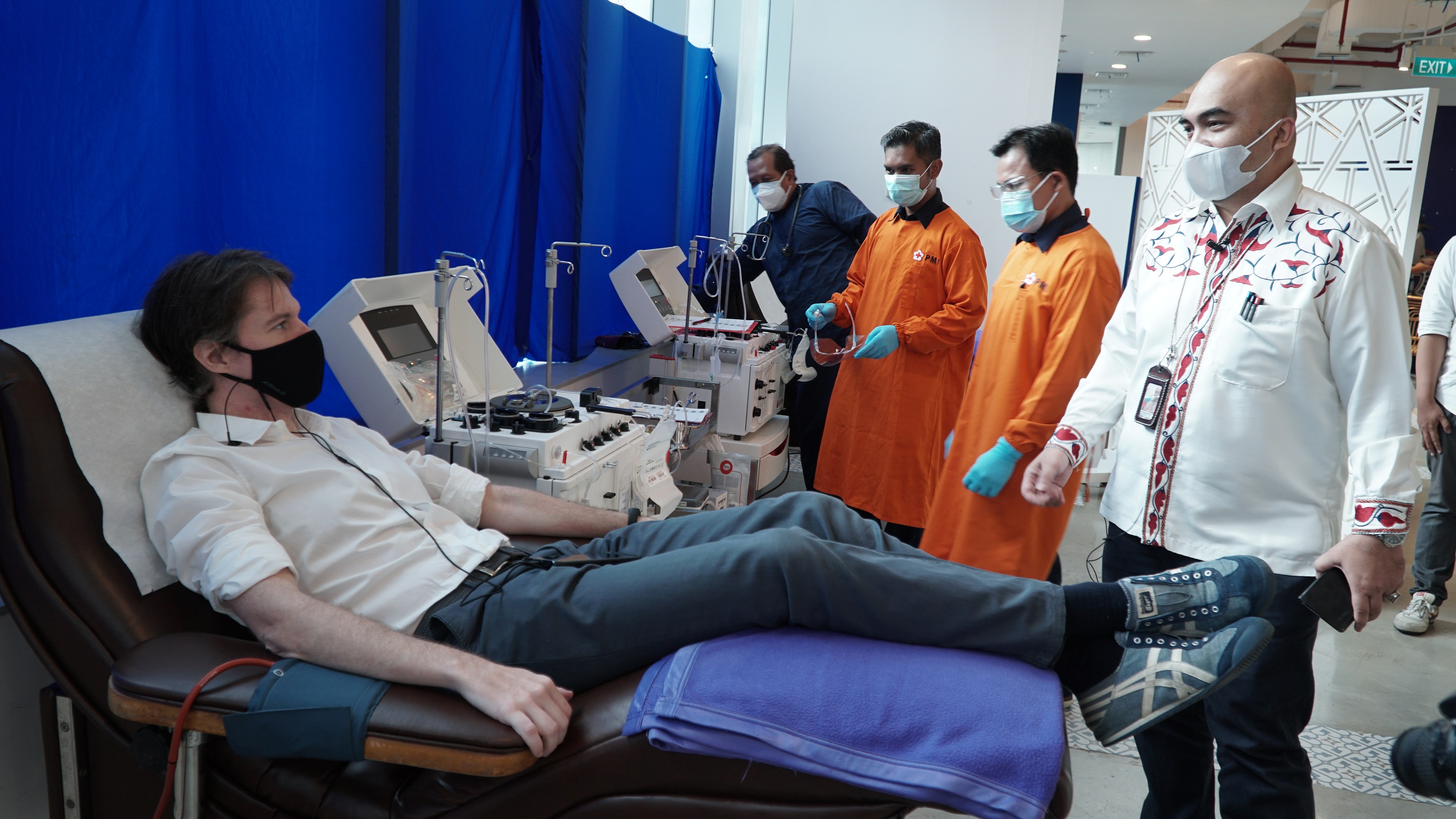 PEDULI COVID-19 Karyawan XL Axiata Ikuti Donor Plasma Konvalesen