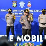 Polda Metro Jaya Luncurkan ETLE Alat Perekaman di Pasang Pada Body Mobile Patroli Helm Hingga Helm