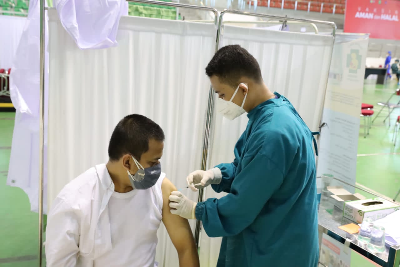 PLN Terima Vaksinasi Covid -19,  Lebih Dari 10.500 Pegawai di Seluruh Indonesia Telah Mendapatkan Vaksinasi Covid-19