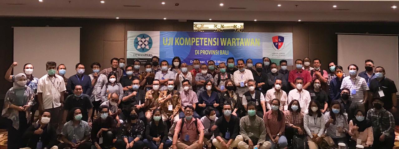 54 Peserta Uji Kompetensi Wartawan dinyatakan Lulus oleh Dewan Pers  bekerjasama dengan London School of Public Relation(LSPR) dan PWI Bali