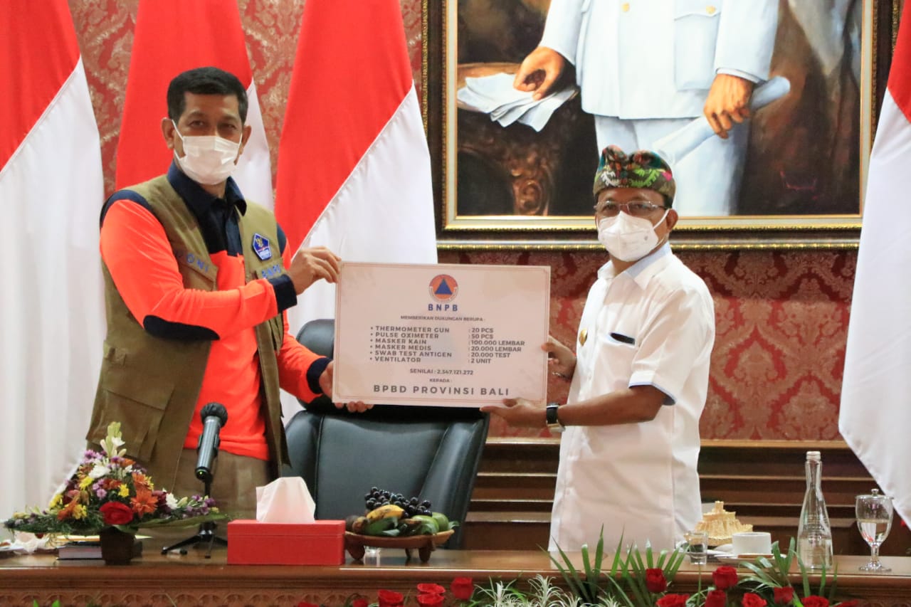 PPKM Mikro Berbasis Desa Adat Berdampak Turunkan Angka Kasus Positif Covid-19 di Bali