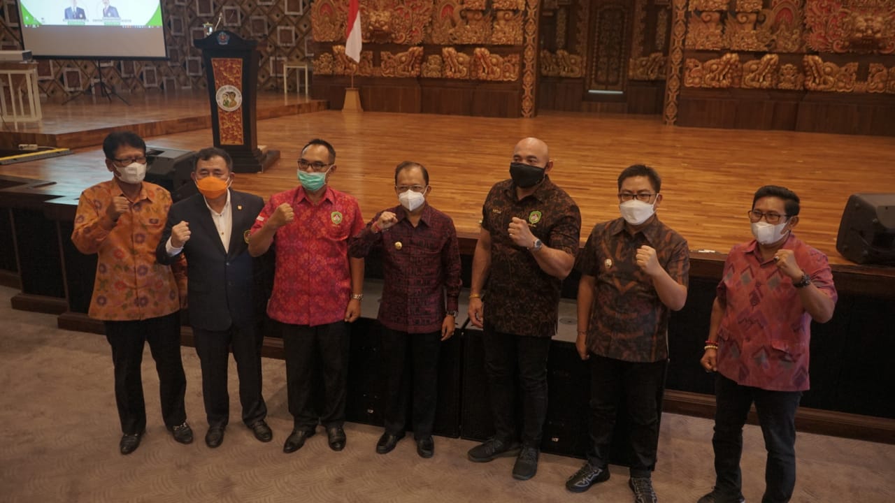 Dihadiri Gubernur Bali dan Wawali Denpasar.Made Muliawan Arya Dilantik Jadi Ketua Pertina Bali