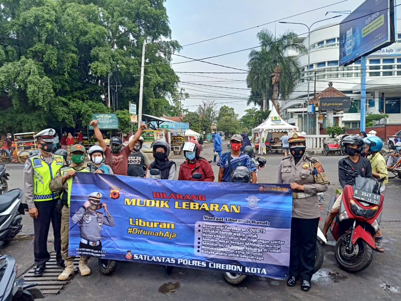 Dalam Rangka PPKM Skala Mikro,Sat Lantas Polres Cirebon Kota Himbau Warga Tidak Mudik Lebaran 2021