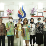 Dea Imut Bicara Harmonisasi Bali di ITB STIKOM Bali