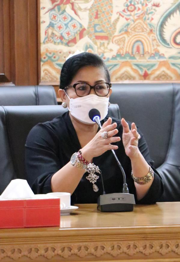 Untuk Yakinkan Pariwisata Internasional :Ny. Putri Koster Ajak Masyarakat Tingkatkan Kesadaran Prokes