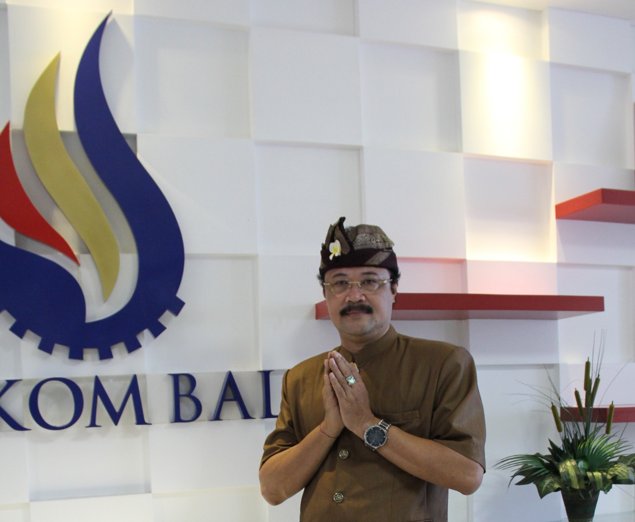 Langkah Jitu membantu Generasi Muda Kuliah di ITB Stikom Bali dalam situasi Pamdemi Covid-19