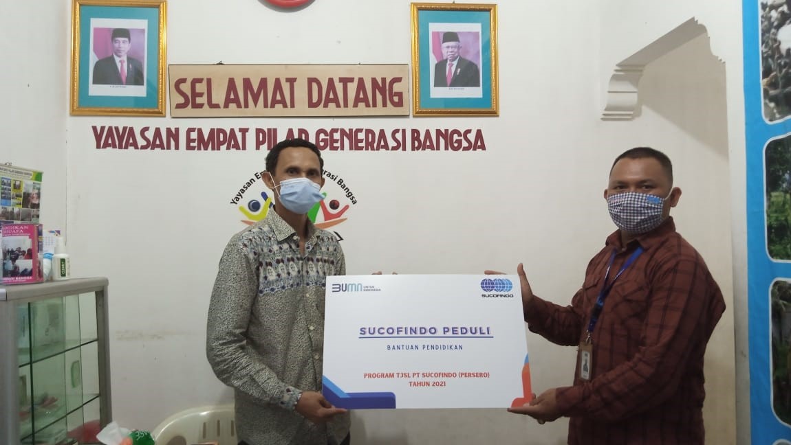 PT. Sucofindo Salurkan Bantuan di Sektor Pendidikan  untuk Yayasan Empat Pilar Generasi Bangsa 
