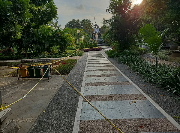 Trend Kasus Covid 19 Meningkat, Lapangan Puputan Badung Dijaga Lebih Ketat