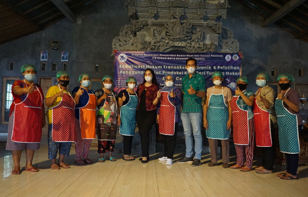 Kolaborasi Dosen ITB STIKOM Bali dan Unud Buatkan E-Commerce untuk Kelompok Wanita Tani Sari Tunjung Mekar