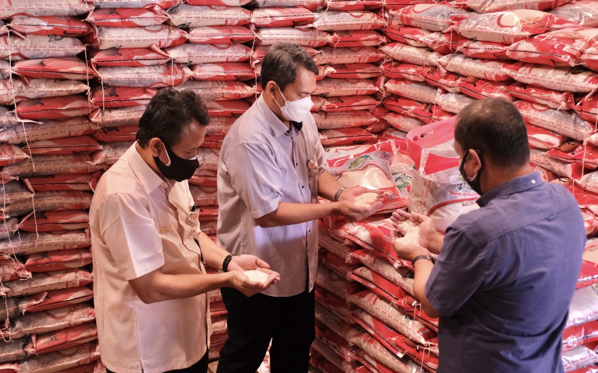 BULOG mulai Minggu  Salurkan Bantuan Beras PPKM Darurat 2021