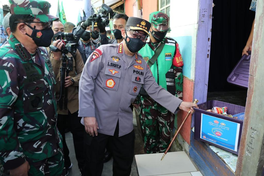 Panglima dan Kapolri Blusukan di Bandung, Mapping Kebutuhan Masyarakat Dampak PPKM Darurat
