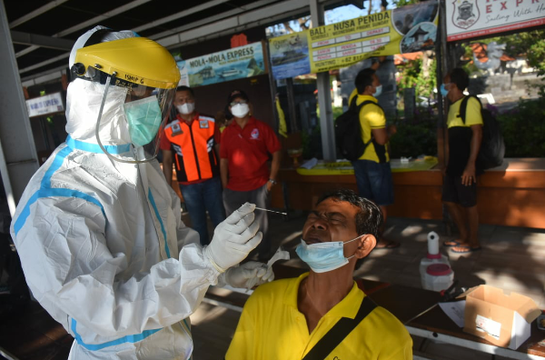 Antisipasi Penyebaran Covid 19, Pemkot Denpasar kembali menggelar Rapid Test Antigen Secara Acak.