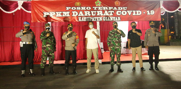 Petugas Gabungan Gelar Patroli Malam, Pastikan PPKM Darurat Covid-19 Jawa – Bali Berjalan Baik.