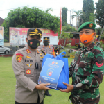Kapolres Dan Dandim Gianyar Bersinergi Pimpin Apel Penyerahan Sembako Kepada Masyarakat Di Masa PPKM Darurat.