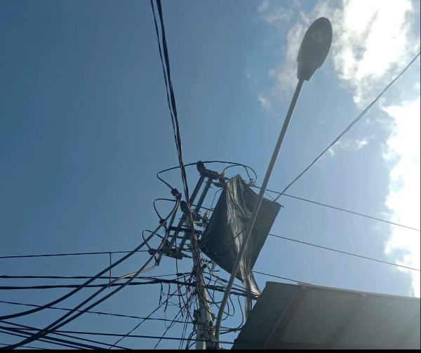 Layang-layang Bikin PLN  di Kab.Gianyar Merugi Rp.4,3 juta , dari Januari hingga 27 Juli 2021