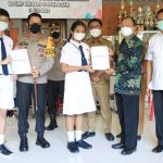 Memutus Penyebaran Covid-19, Siswi Ni Made Adriani Saputri Ajak Rekan-Rekannya Mengikuti Vaksinasi untuk Kesehatan Bersama